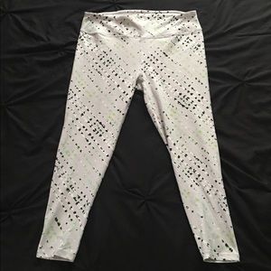 Salar PowerHold Capri